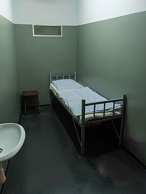 Symbolbild für den Landesarbeitskreis Drogen/Haft