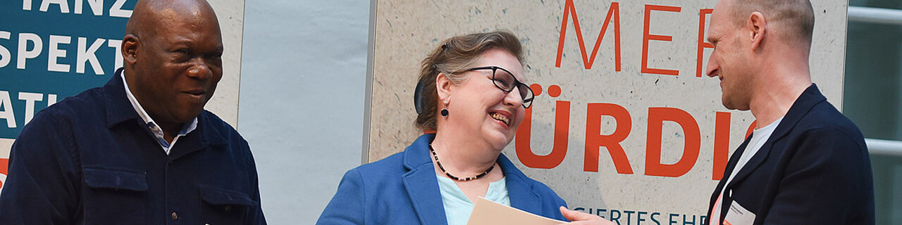 Symbolbild Ehrenamtspreis merk|würdig